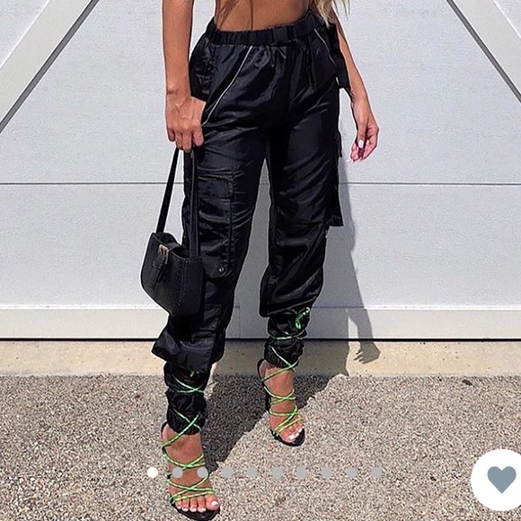 Fashion Nova Pants - Belted cargo pants